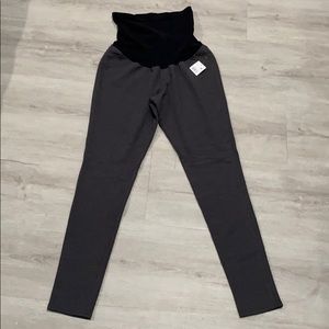 NWT Motherhood maternity leggings